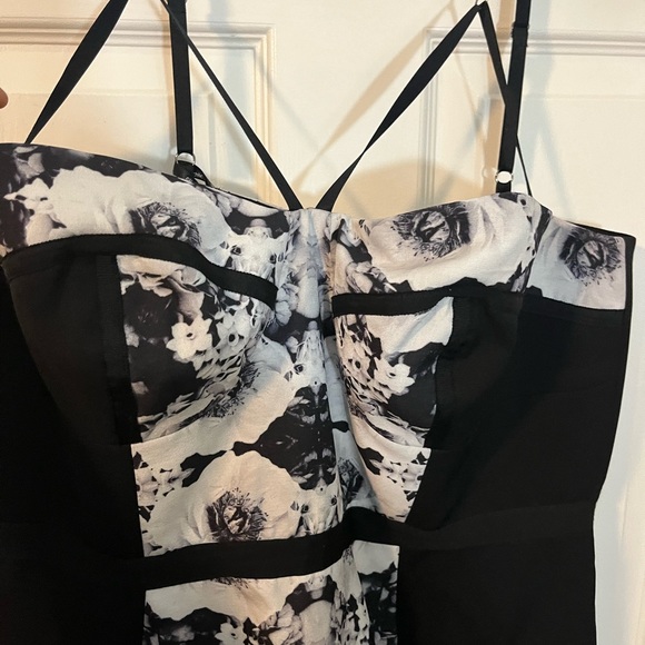 City Chic Sweetheart Neckline Dress Sz M/18 - Picture 4 of 10